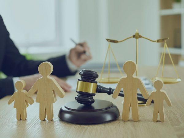 STF RECONHECE O DIREITO À RESTITUIÇÃO DO IMPOSTO DE RENDA PAGO INDEVIDAMENTE SOBRE PENSÃO ALIMENTÍCIA