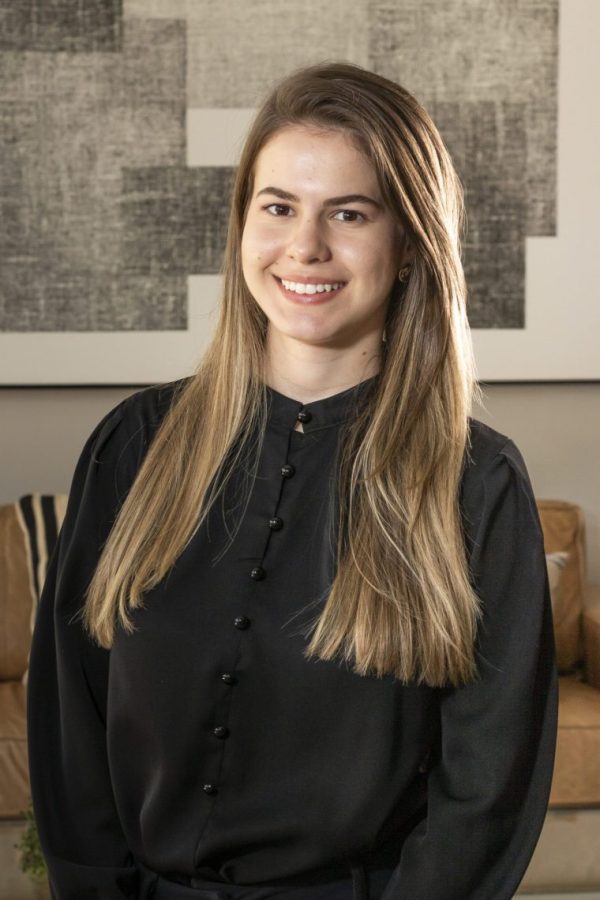 Paula Stéphani Lorençato