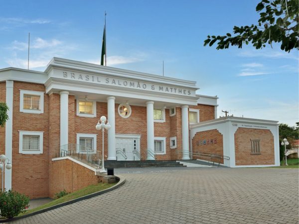 Brasil Salomão e Matthes é convidado da Aproleite durante Expass Agro