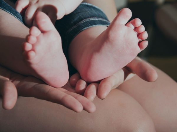 STF Concede Direito à Licença-Maternidade Para Mãe Não Gestante em União Homoafetiva