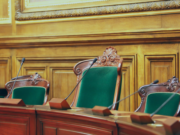 A Restrição da Escolha do Local das Discussões Judiciais nos Contratos