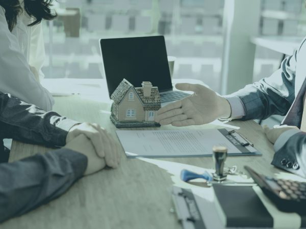 TEMA 1.099: STJ fixa prazo de 10 anos para devolução da corretagem em caso de rescisão por atraso na entrega do imóvel