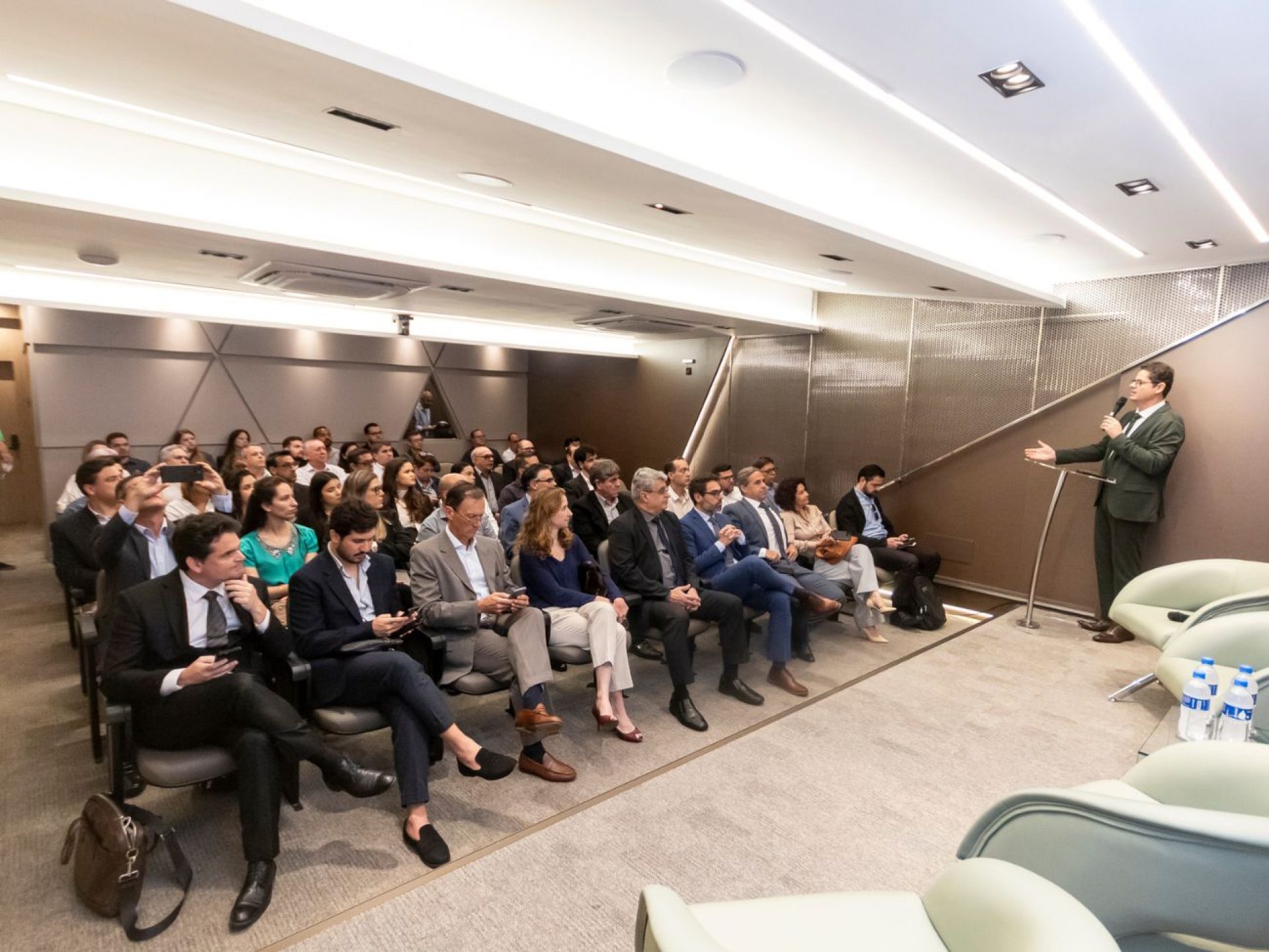 Brasil Salomão e CCBC lançam Comissão de Agronegócio e debatem reforma tributária no setor